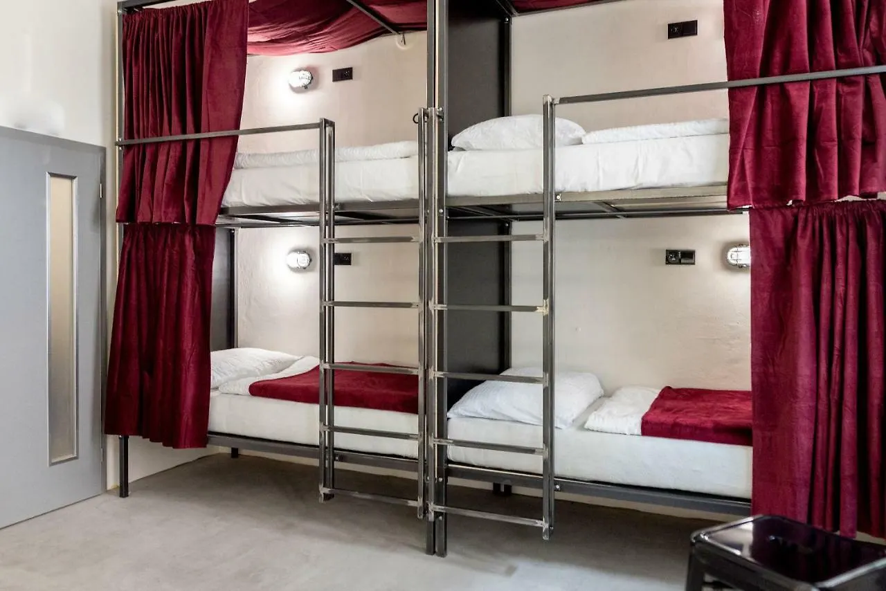 Wake Up Wellness Hostel Brno
